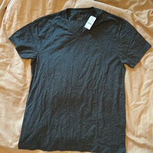 J. Crew men’s v neck tshir